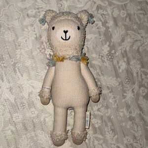 Cuddle + Kind Lucas the Llama